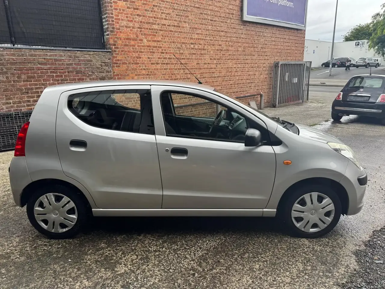 Nissan Pixo - 3