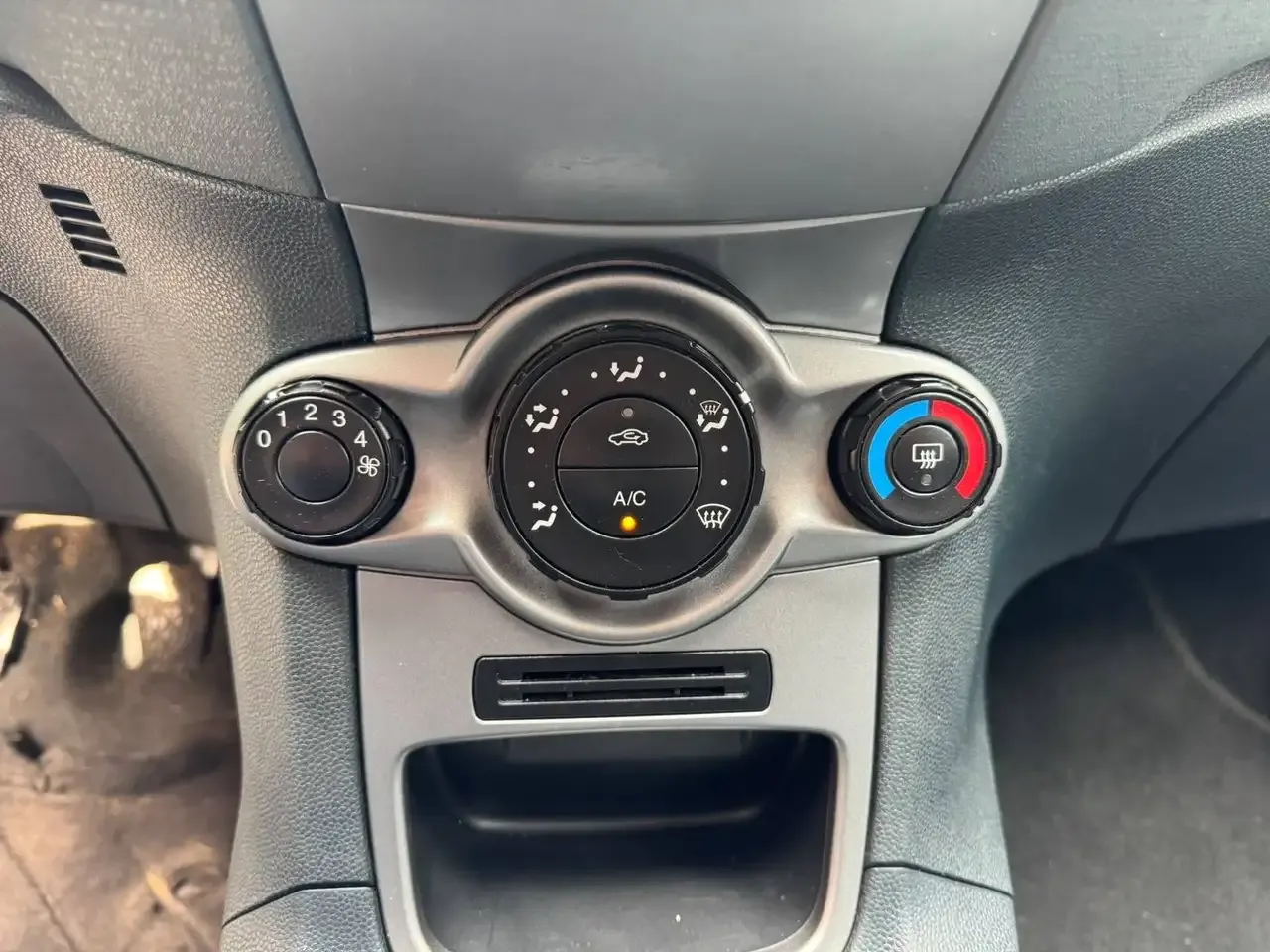 Ford Fiesta - 13