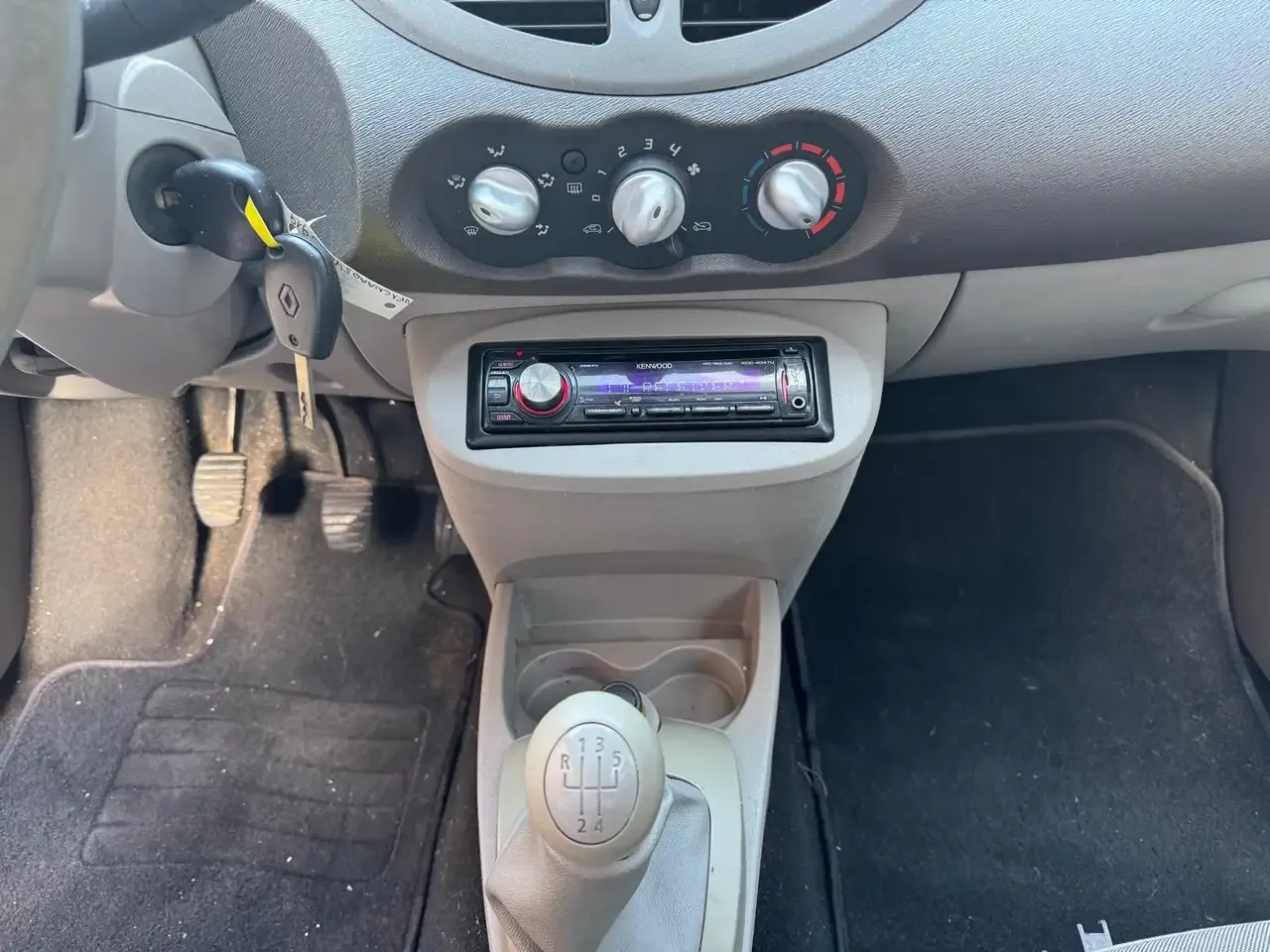 Renault Twingo - 11