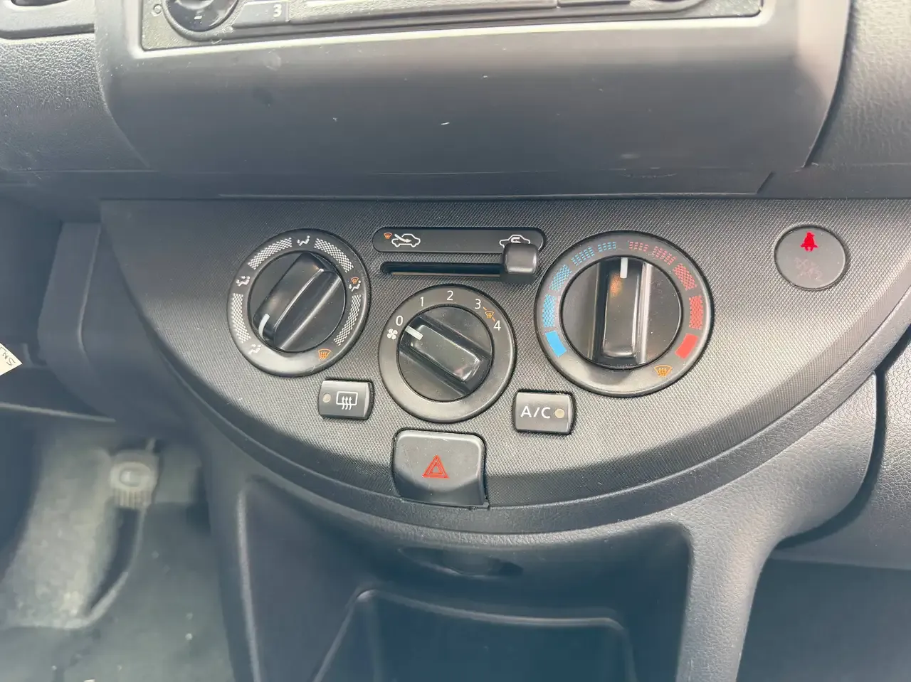 Nissan Note - 10