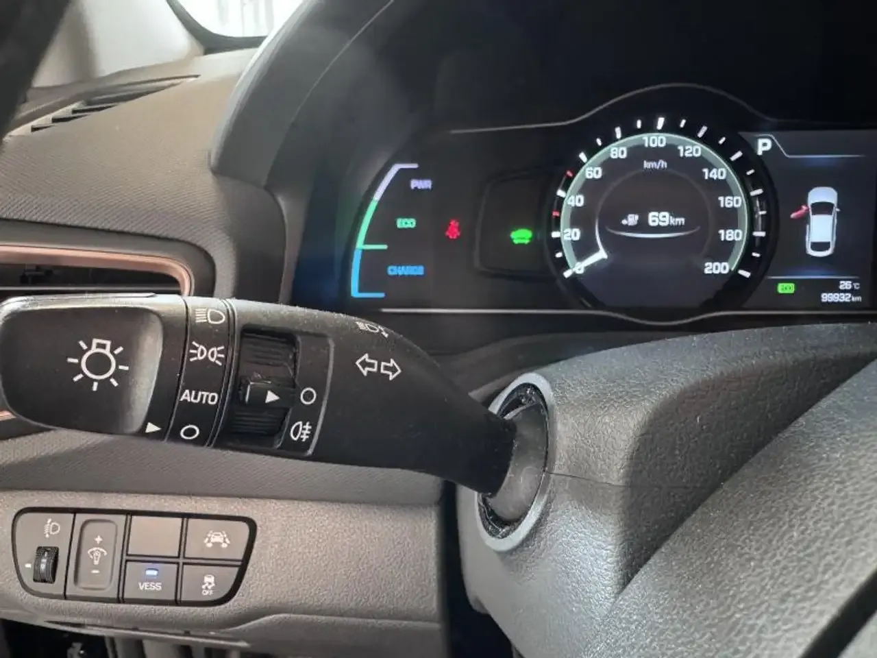 Hyundai IONIQ - 21