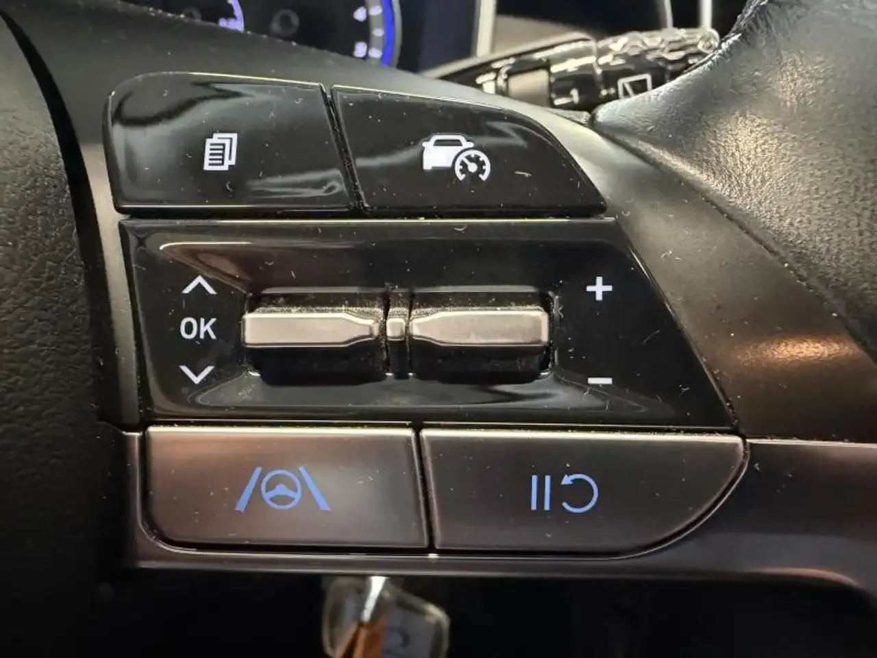 Hyundai TUCSON - 27