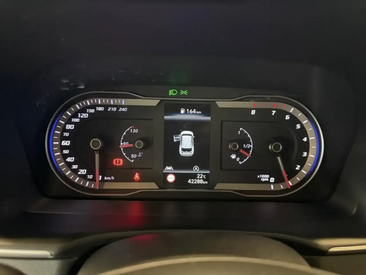 Hyundai TUCSON - 29