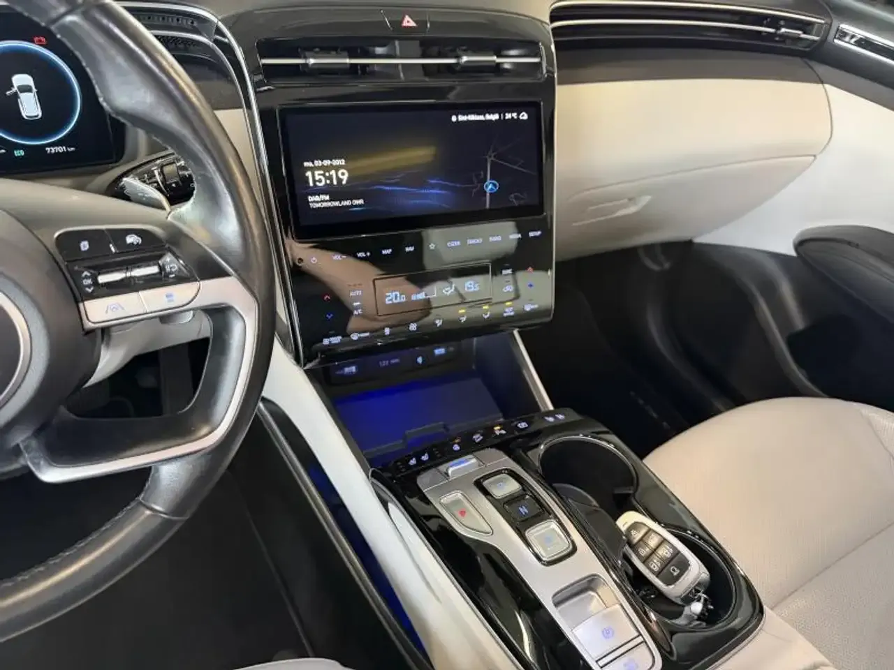 Hyundai TUCSON - 12