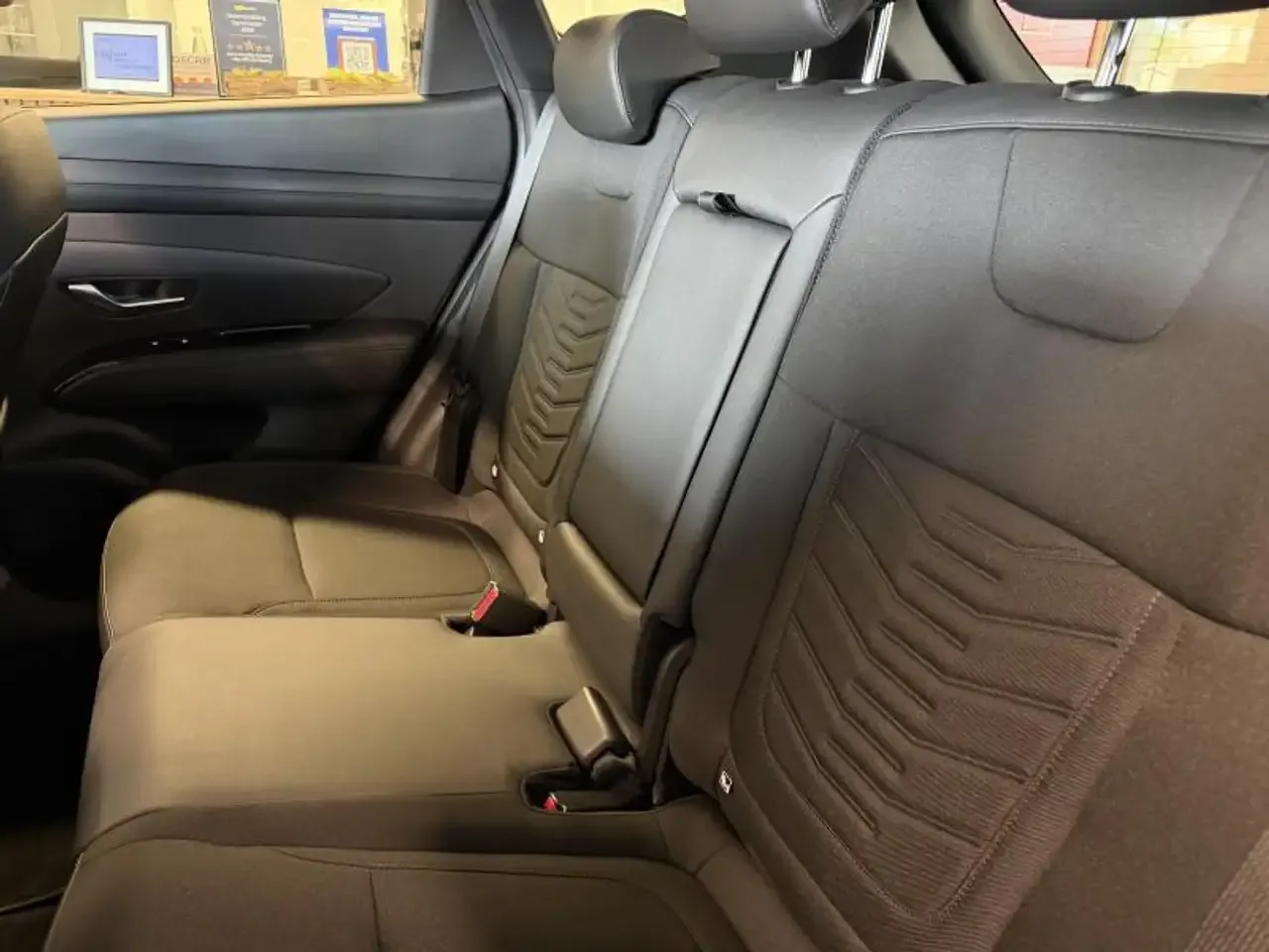 Hyundai TUCSON - 14