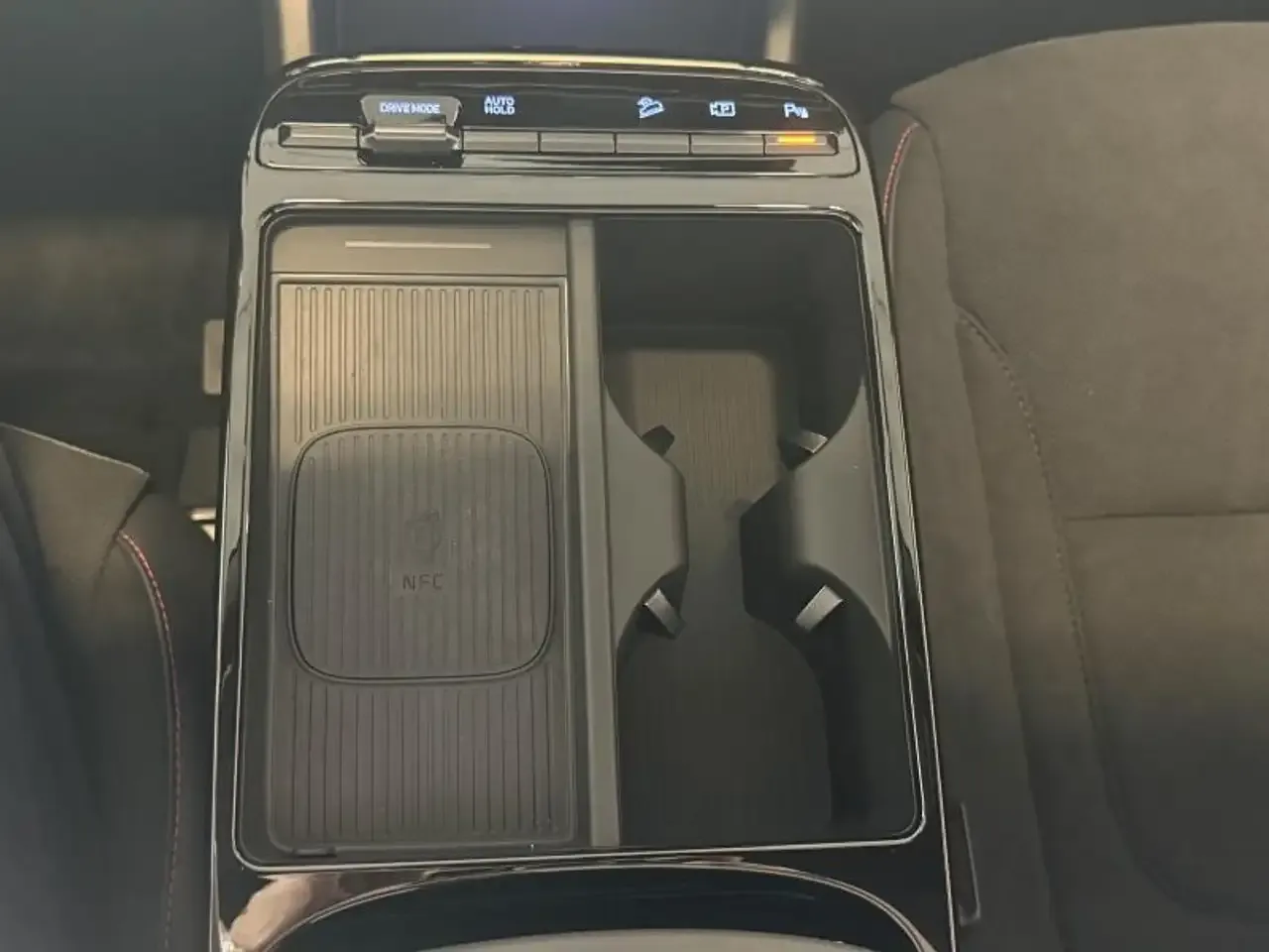 Hyundai TUCSON - 25