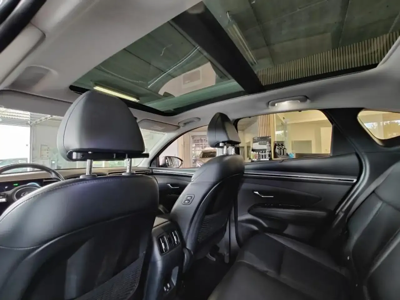 Hyundai TUCSON - 13