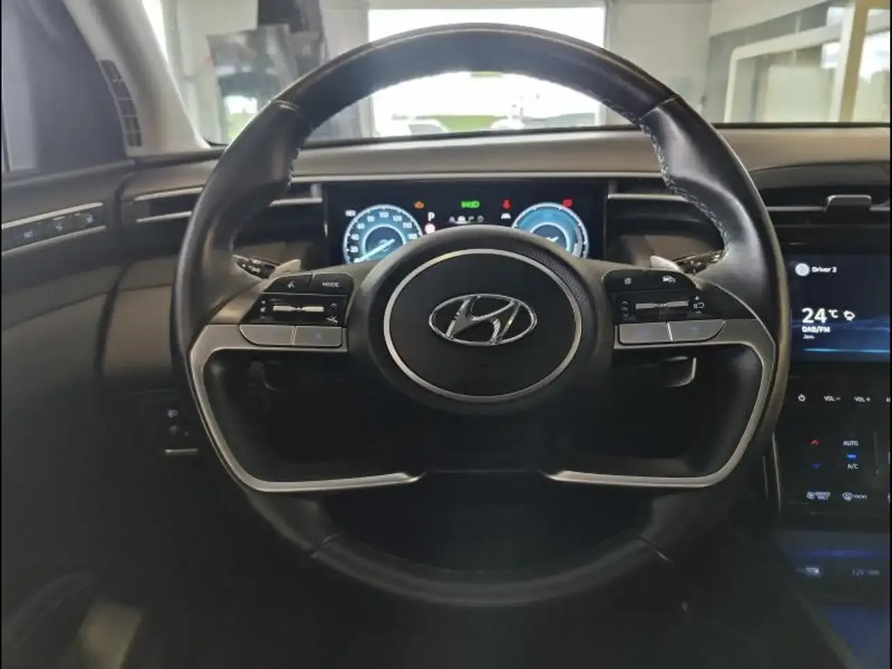 Hyundai TUCSON - 23