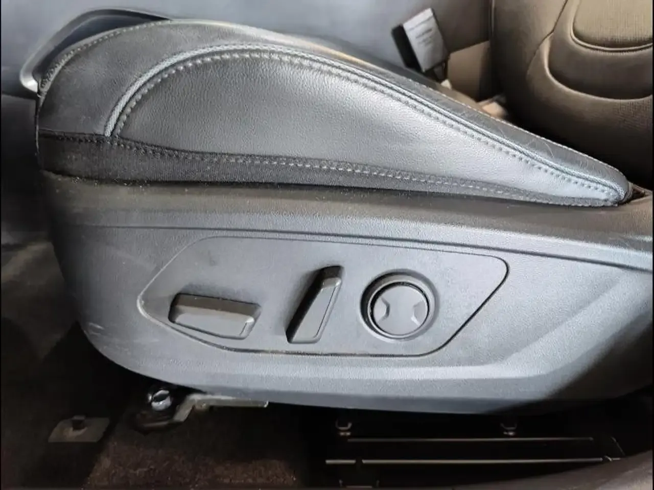 Hyundai TUCSON - 24