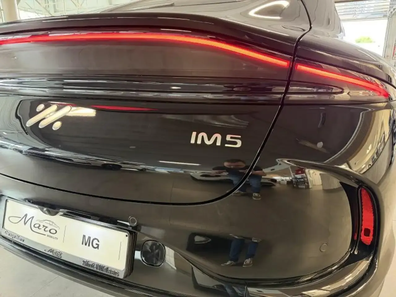 MG IM5 - 19