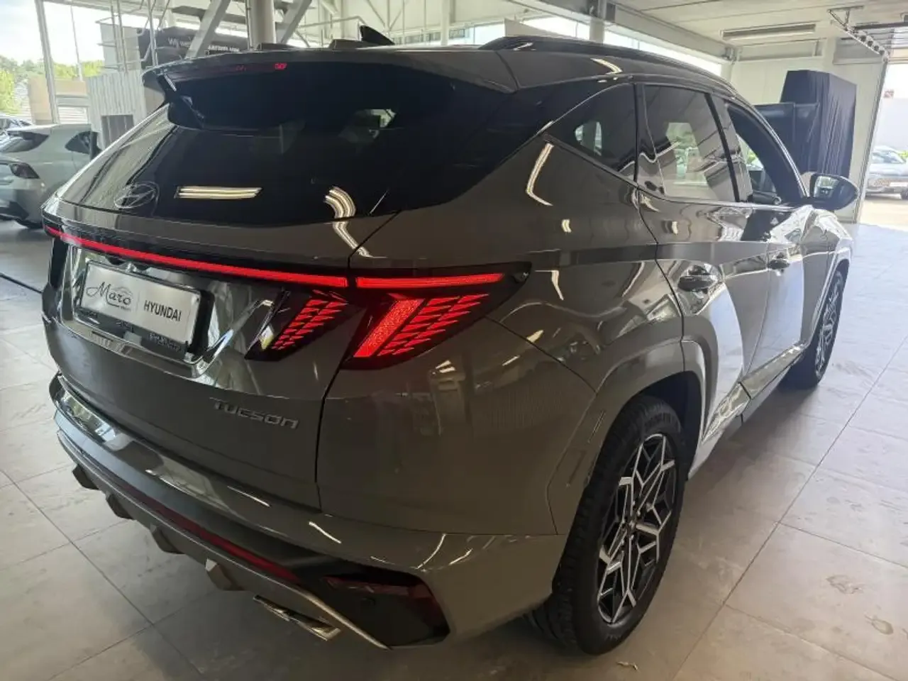 Hyundai TUCSON - 2