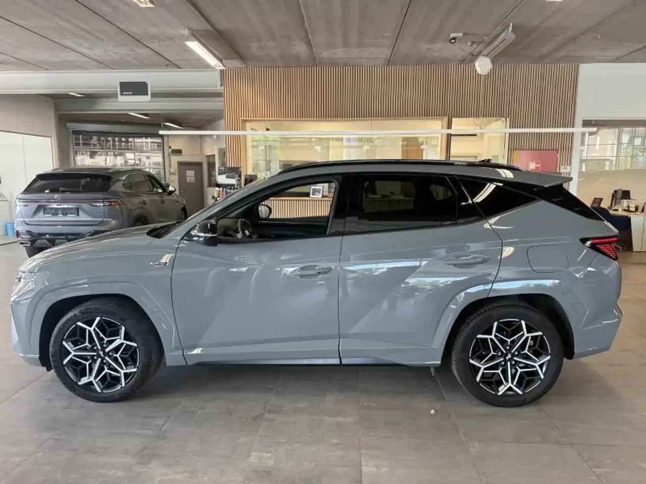 Hyundai TUCSON - 27