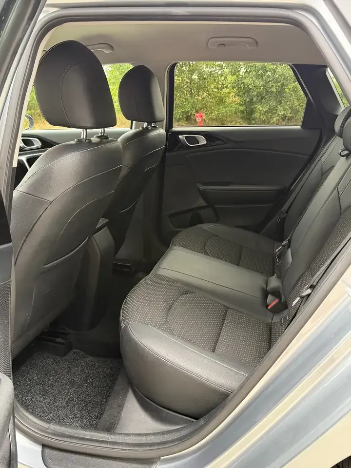 Kia Ceed SW / cee'd SW - 15
