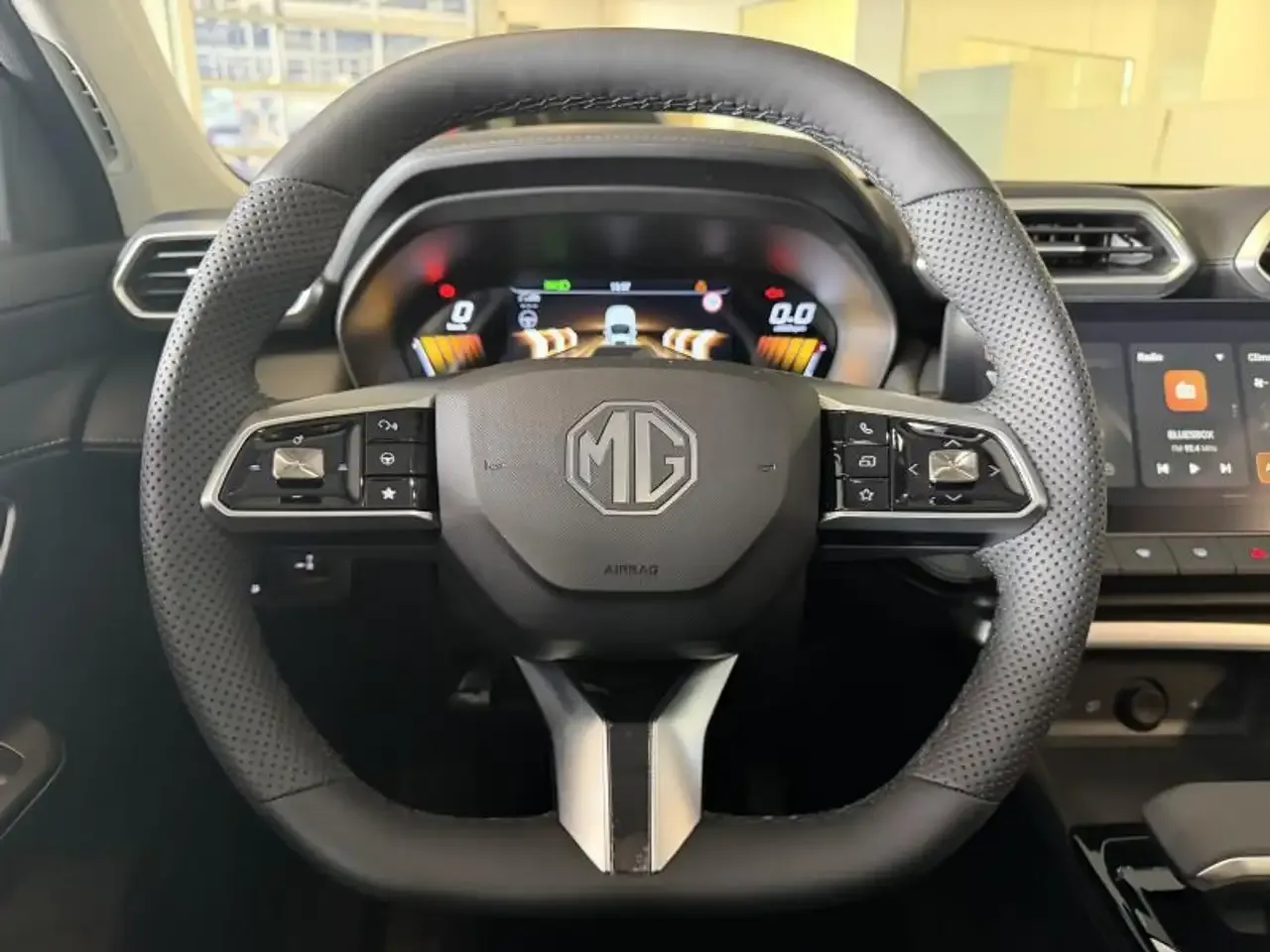 MG ZS - 22