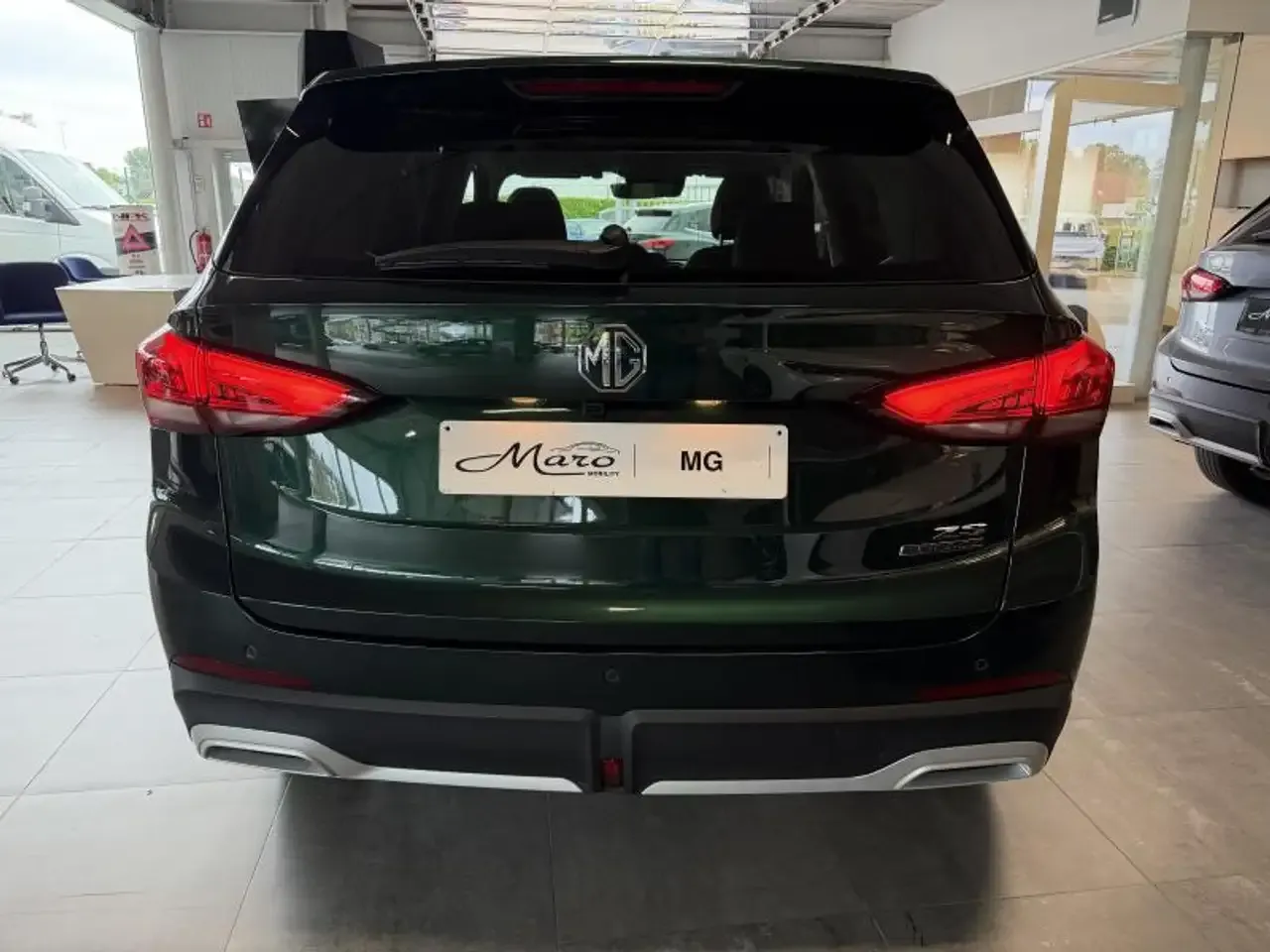 MG ZS - 11