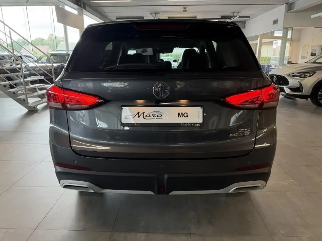 MG ZS - 11