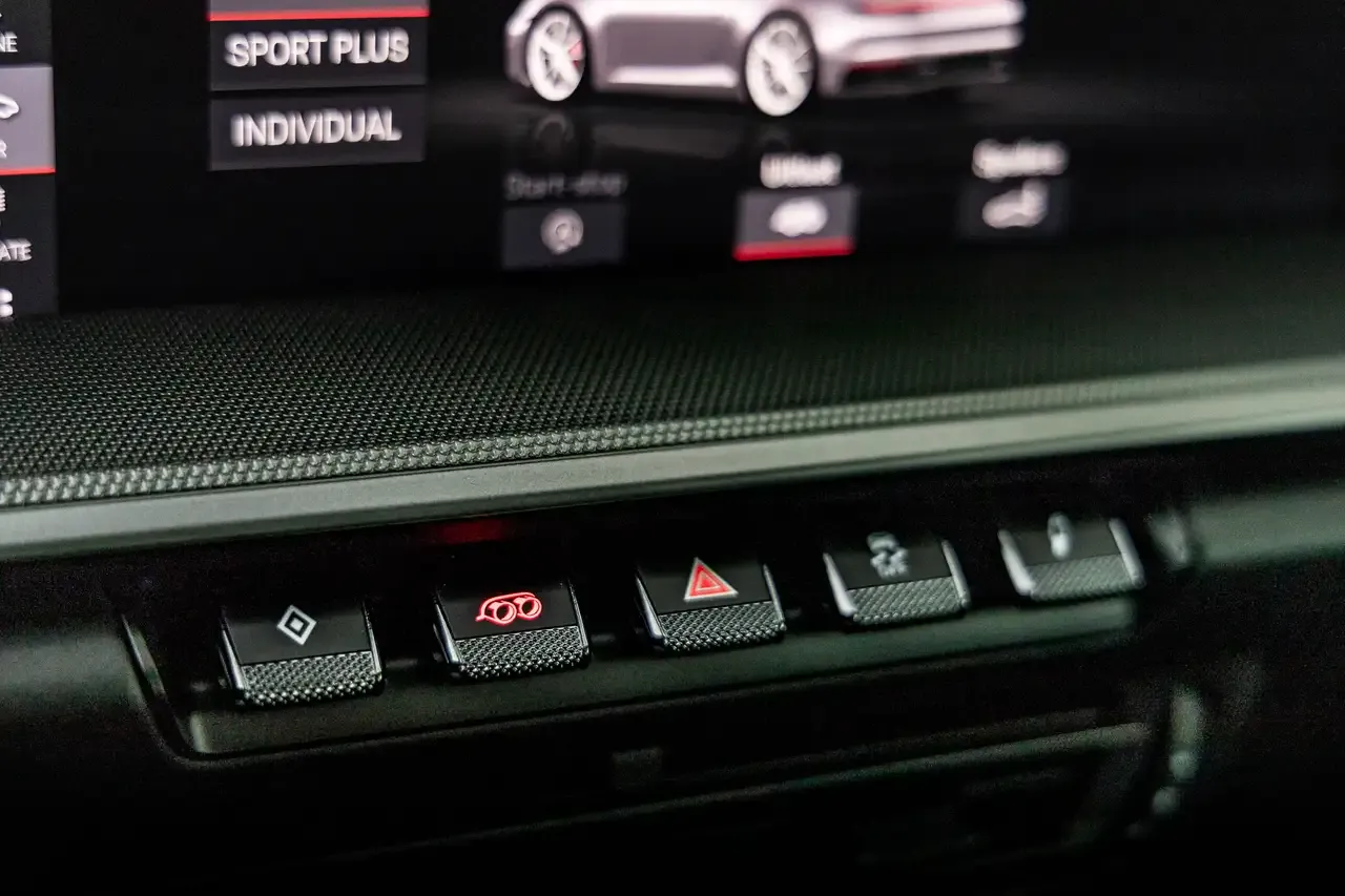Porsche 992 - 14