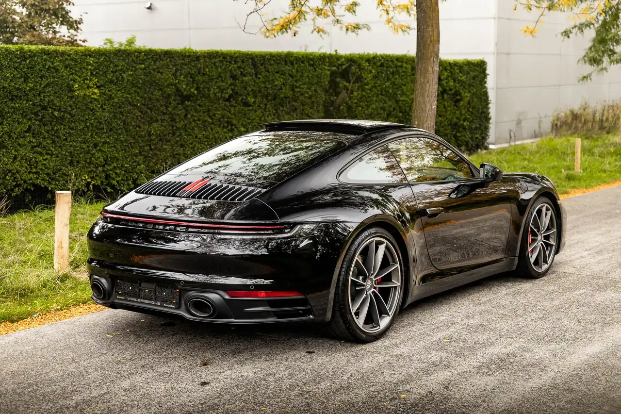 Porsche 992 - 19