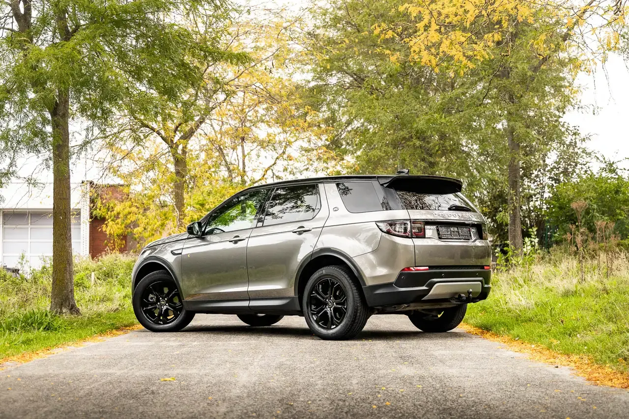 Land Rover Discovery Sport - 25