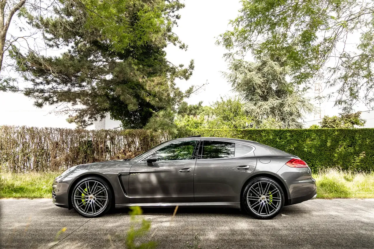 Porsche Panamera - 13