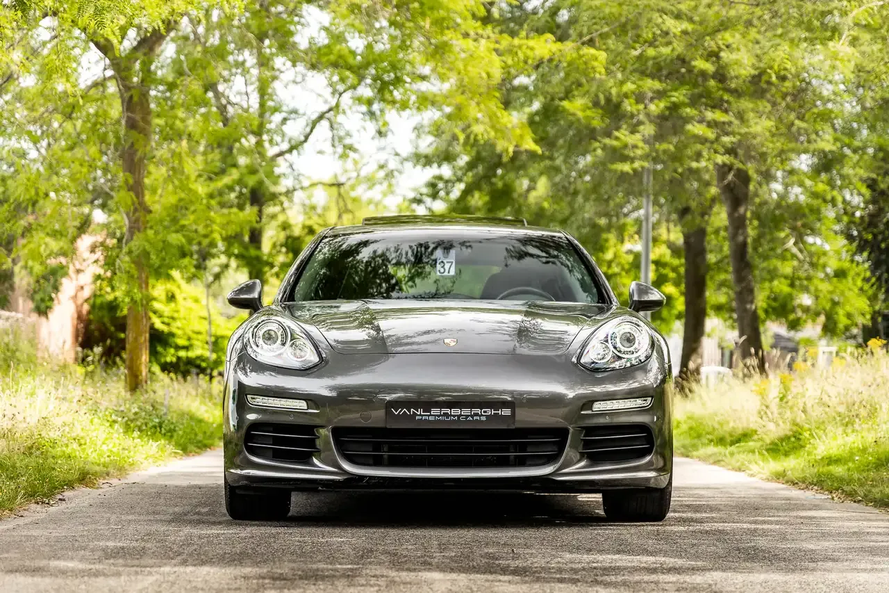 Porsche Panamera - 2