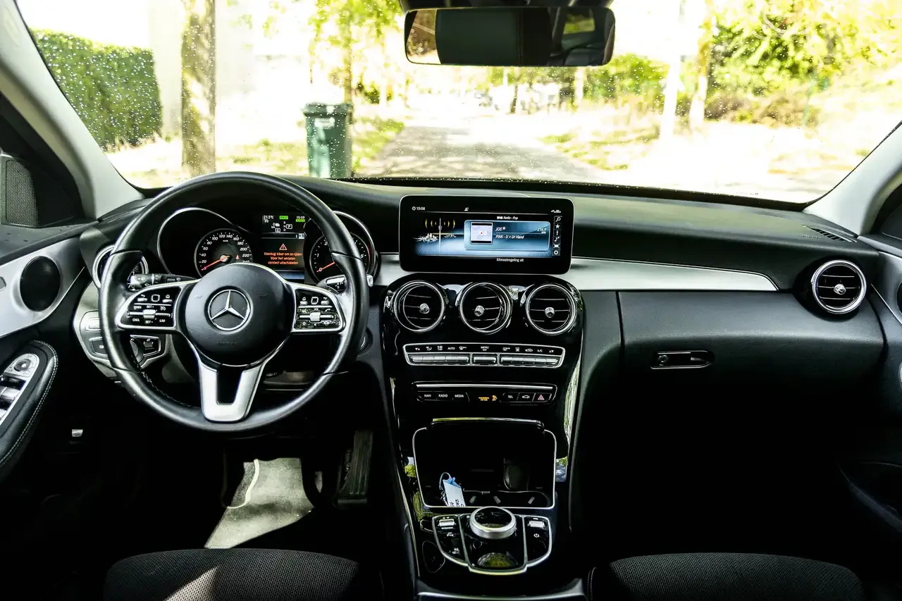 Mercedes-Benz C 300 - 13