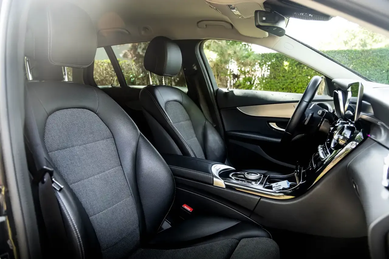 Mercedes-Benz C 300 - 18