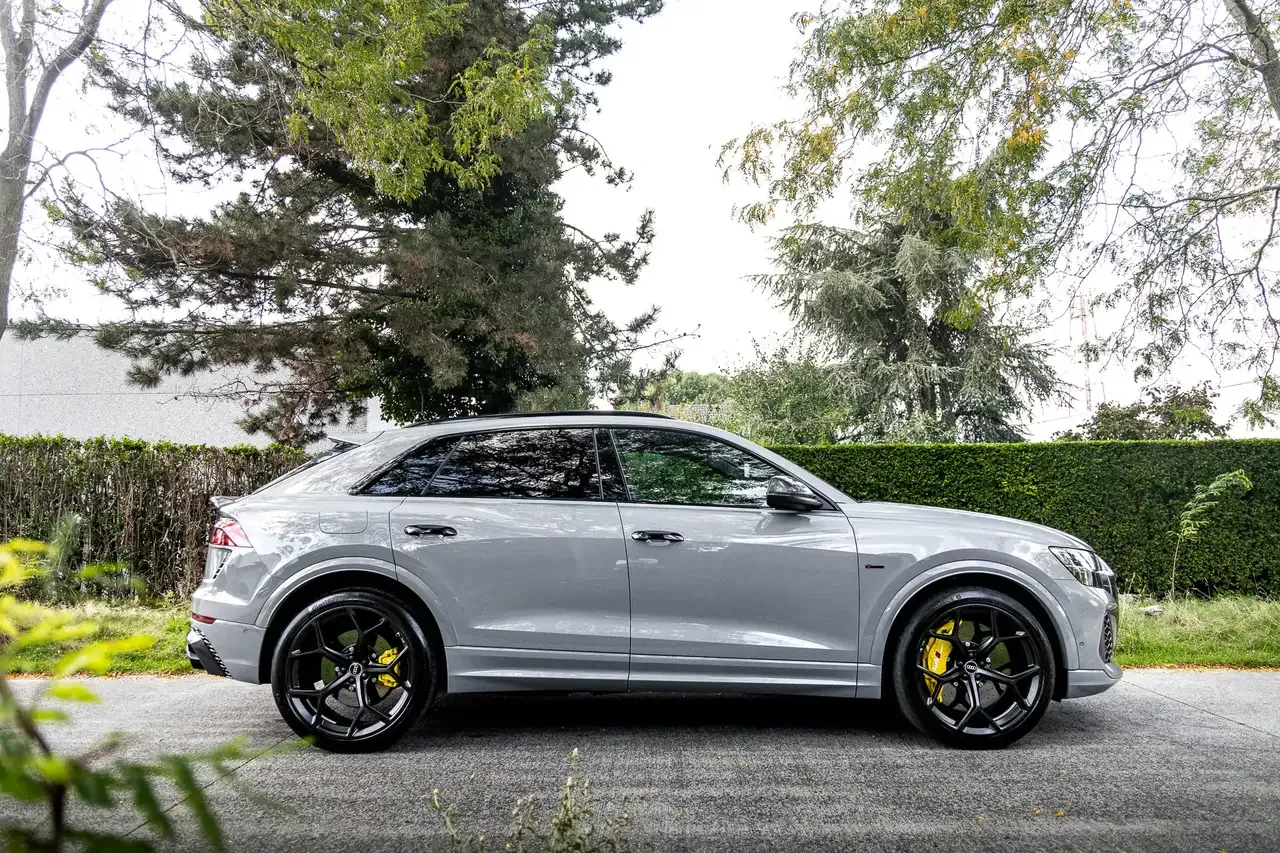 Audi RS Q8 - 20
