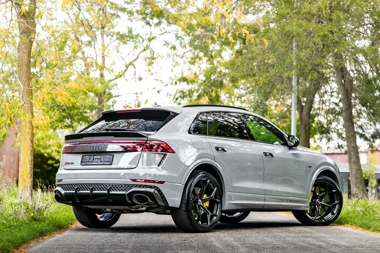 Audi RS Q8 - 26