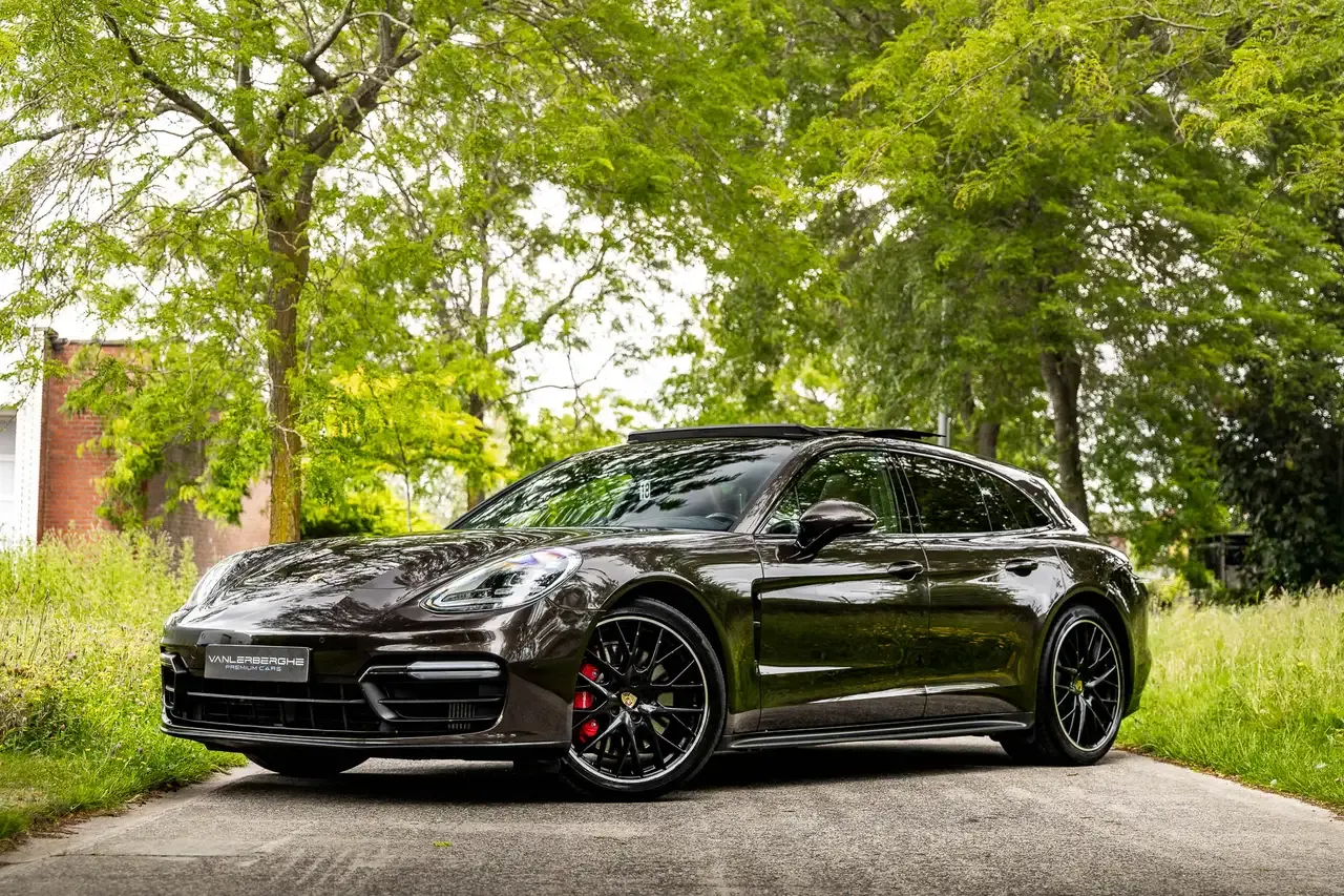 Porsche Panamera - 3