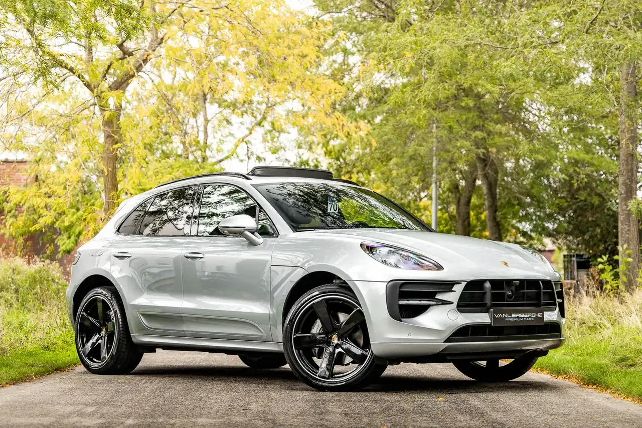 Porsche Macan - 1