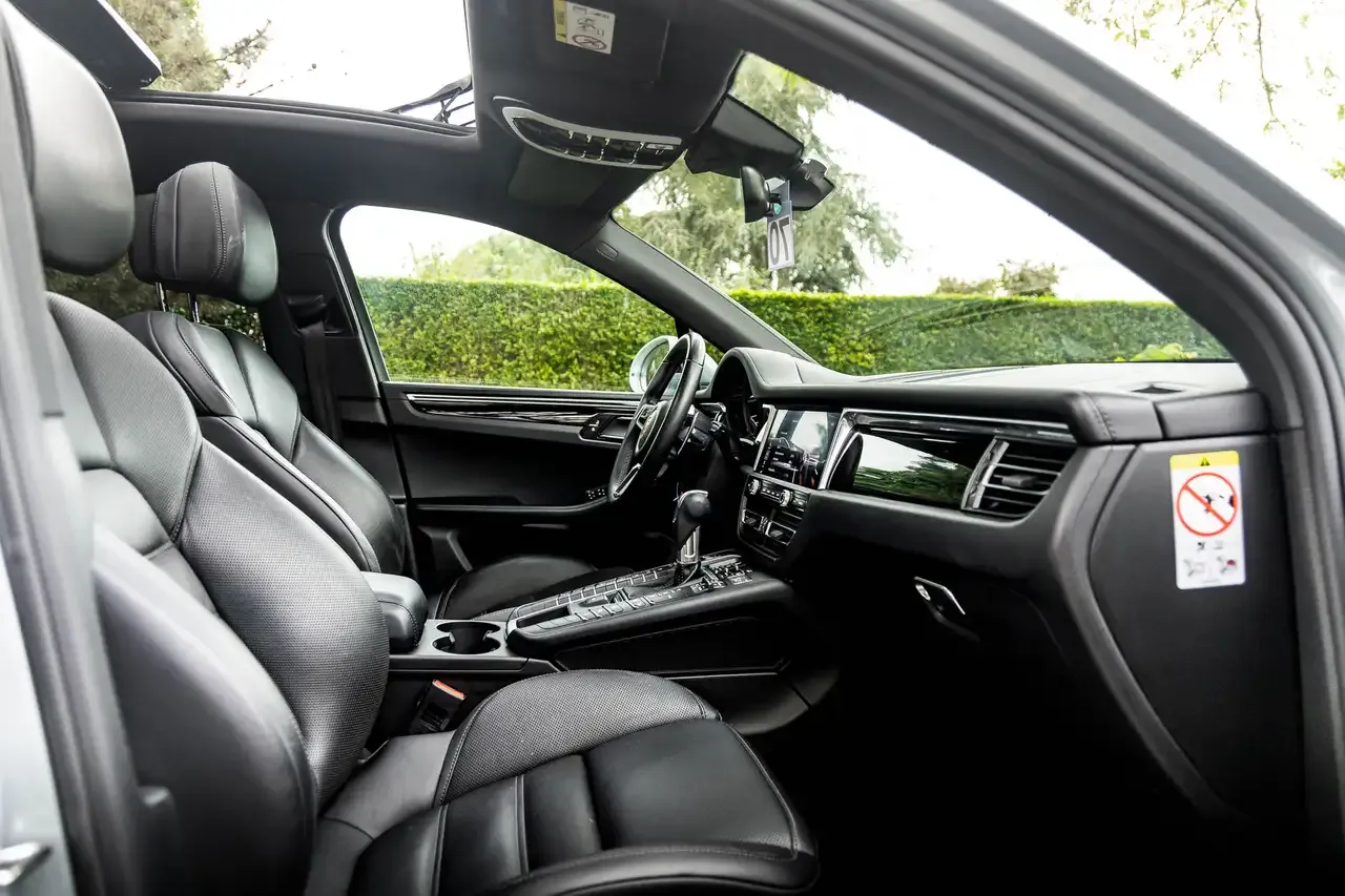 Porsche Macan - 20