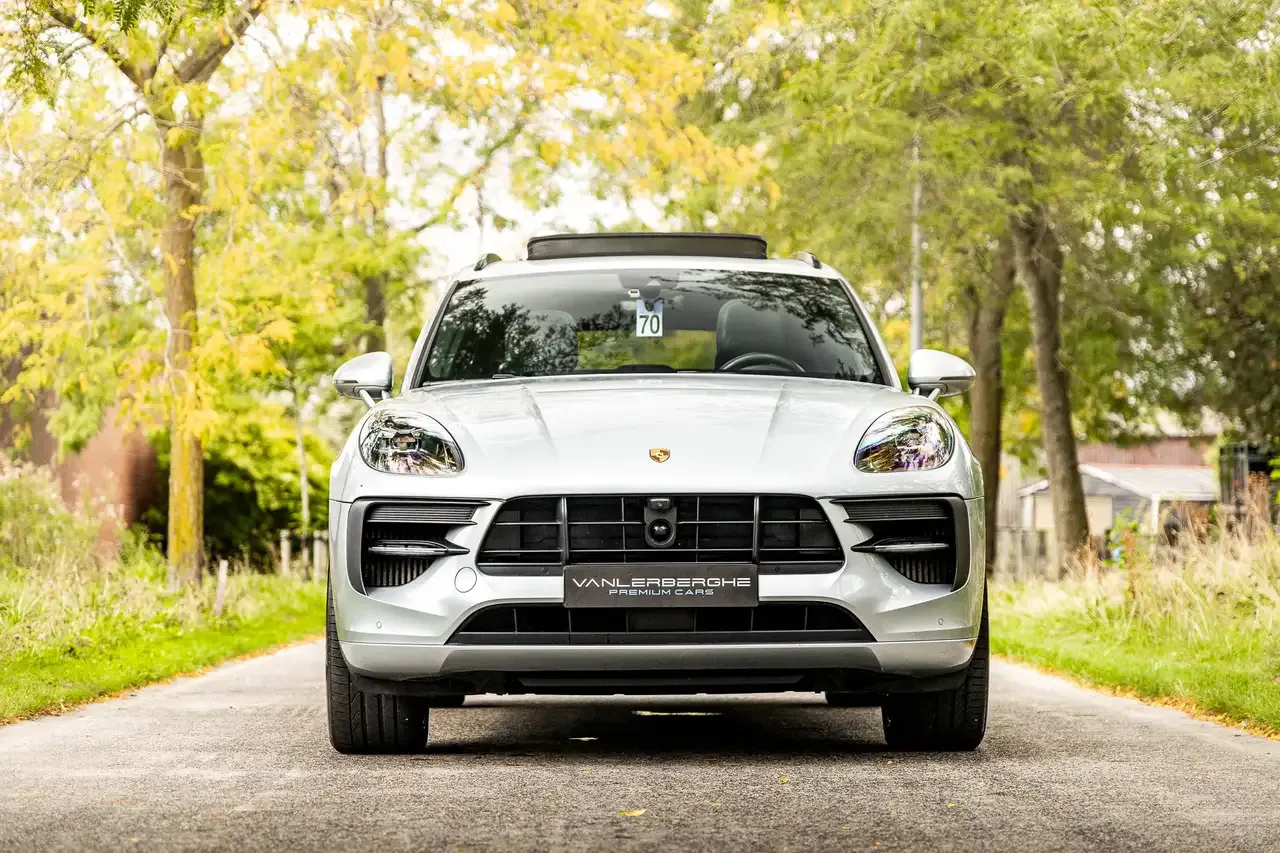 Porsche Macan - 2
