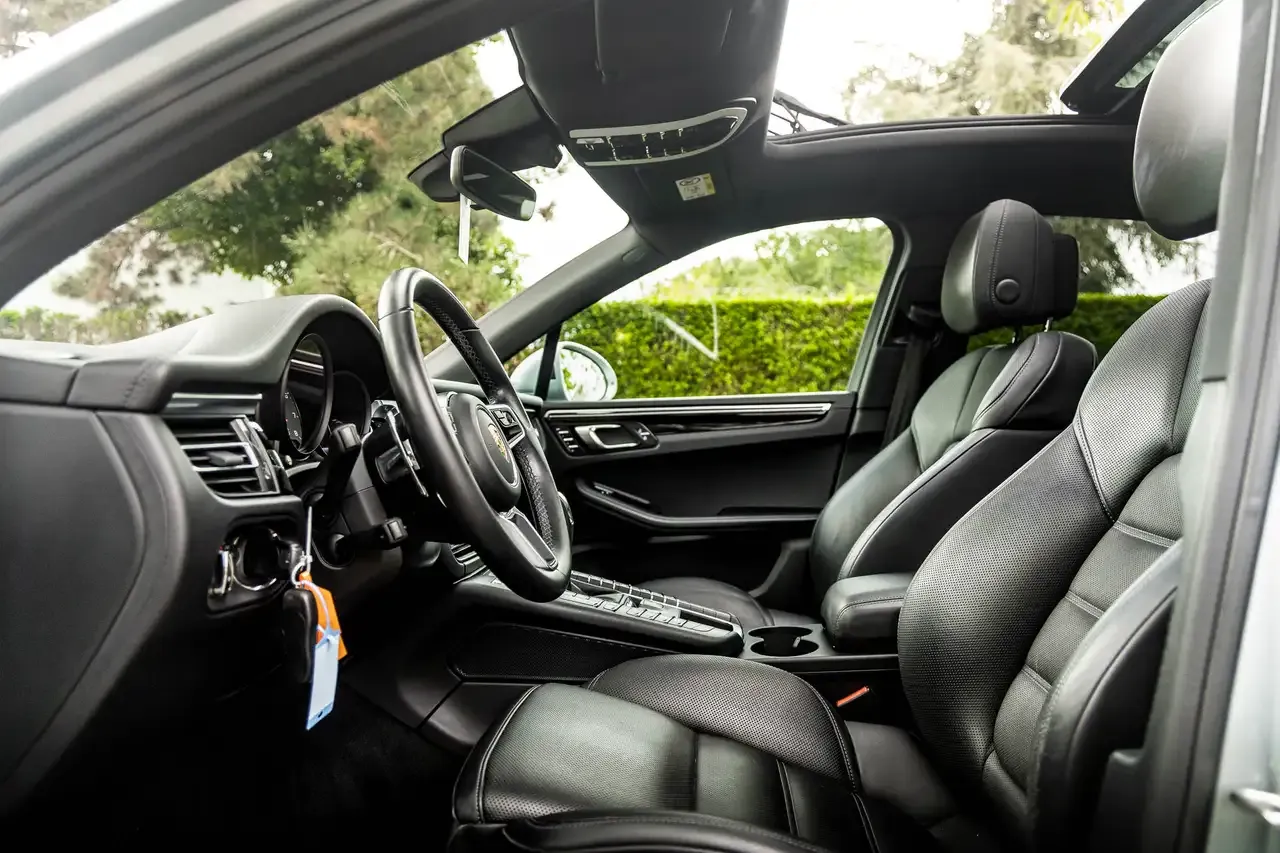 Porsche Macan - 5