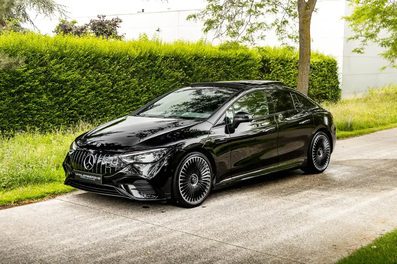Mercedes-Benz EQE 43 - 8