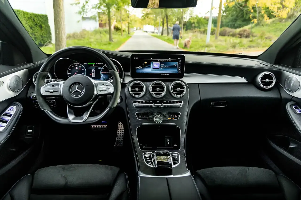 Mercedes-Benz C 300 - 15