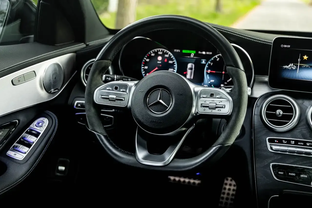 Mercedes-Benz C 300 - 16