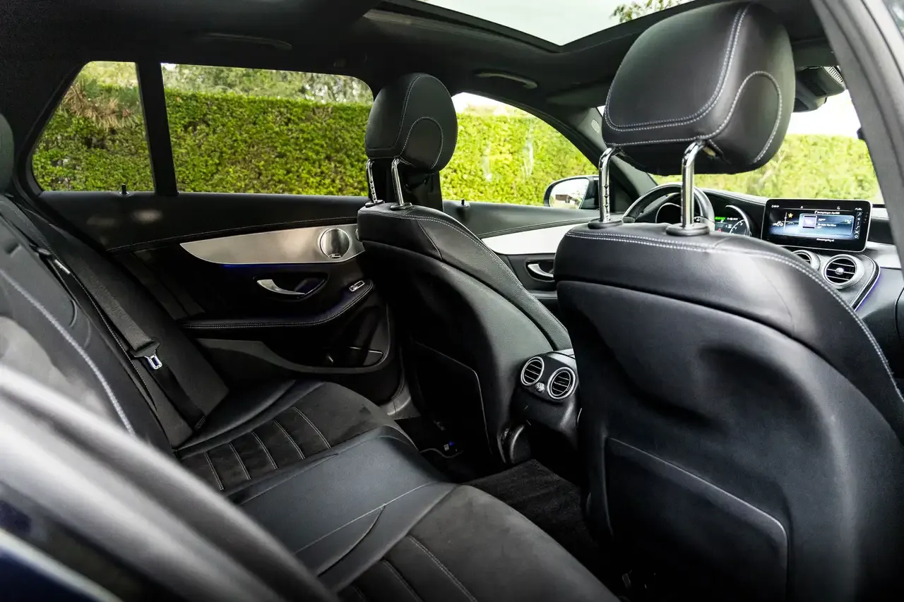 Mercedes-Benz C 300 - 17