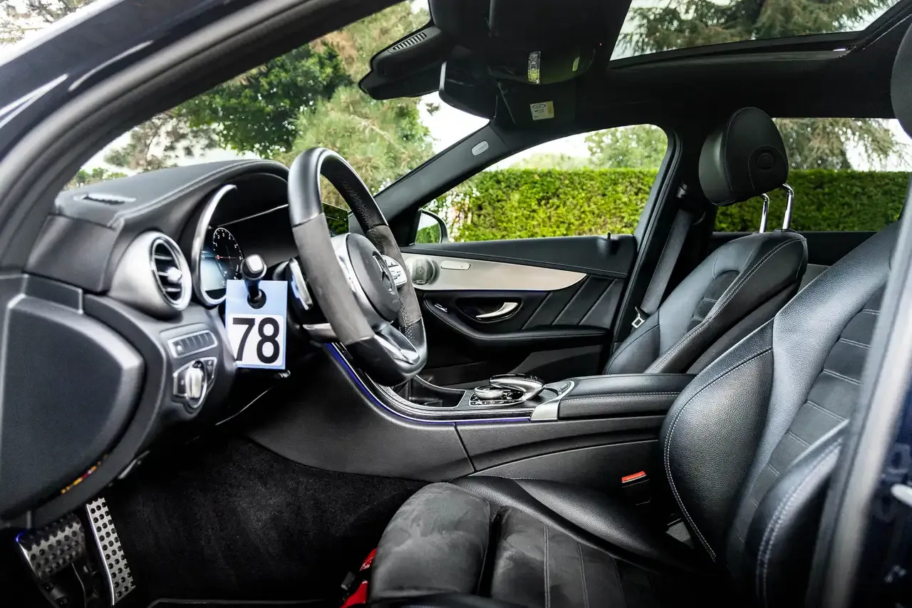 Mercedes-Benz C 300 - 5