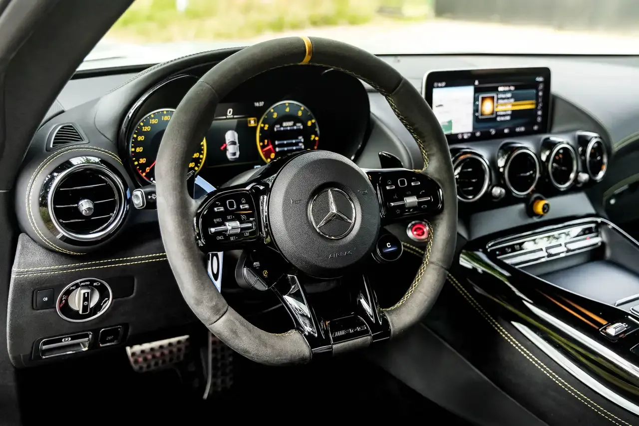 Mercedes-Benz AMG GT - 12