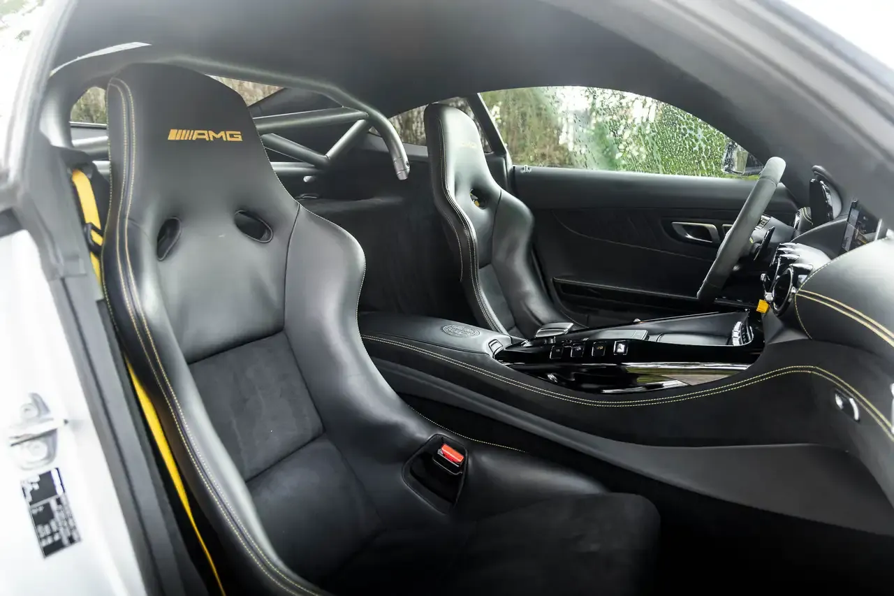 Mercedes-Benz AMG GT - 15