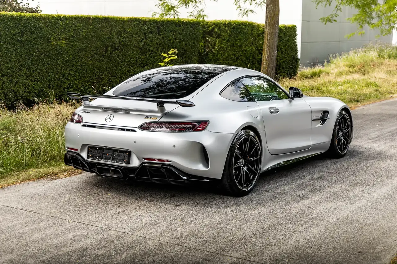 Mercedes-Benz AMG GT - 17