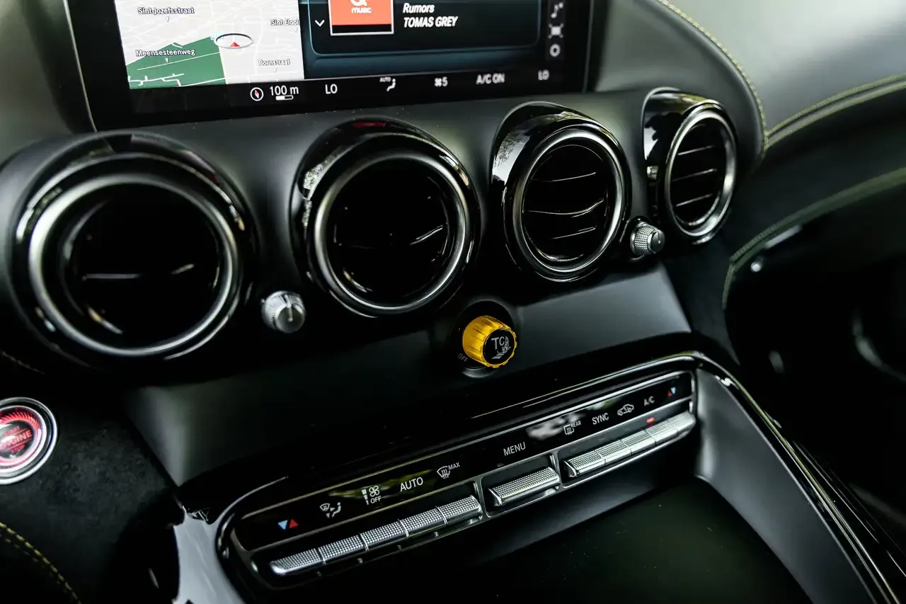 Mercedes-Benz AMG GT - 18