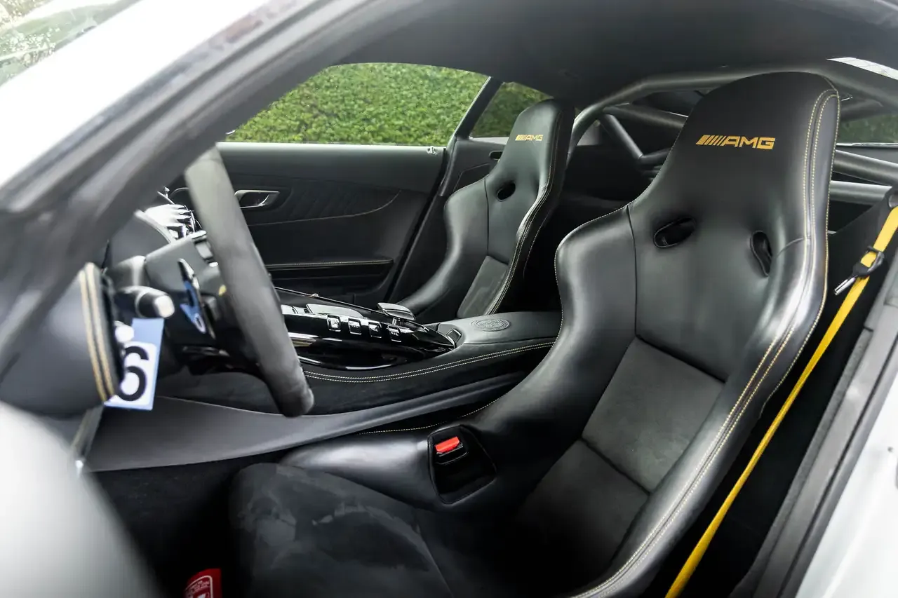 Mercedes-Benz AMG GT - 6