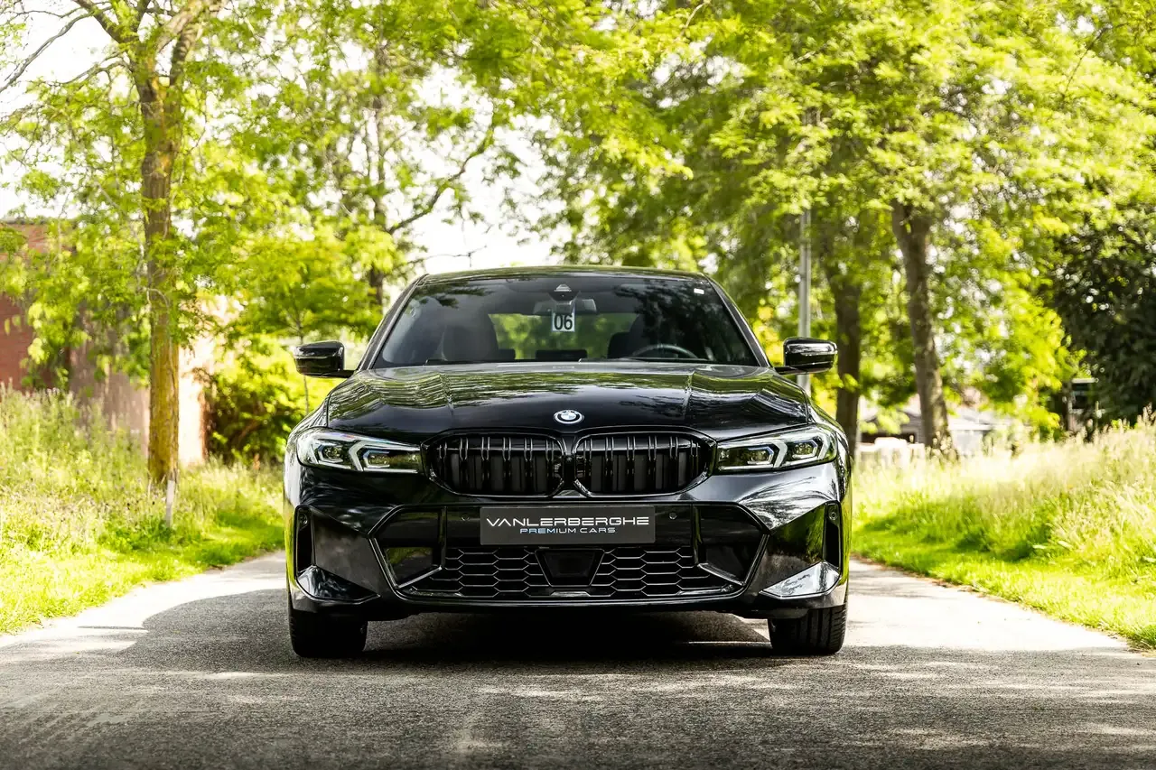 BMW 330 - 2