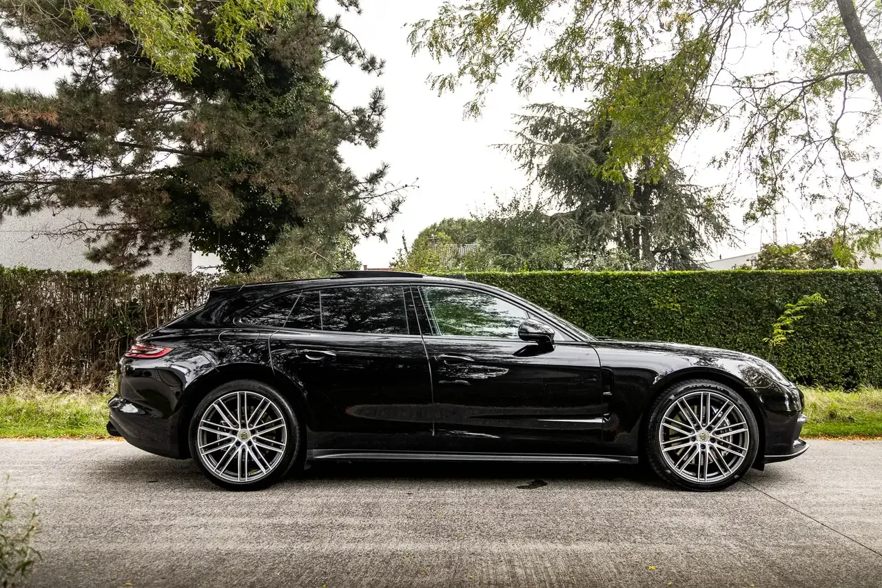 Porsche Panamera - 24