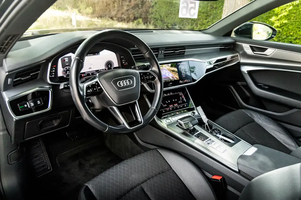 Audi A6 - 4