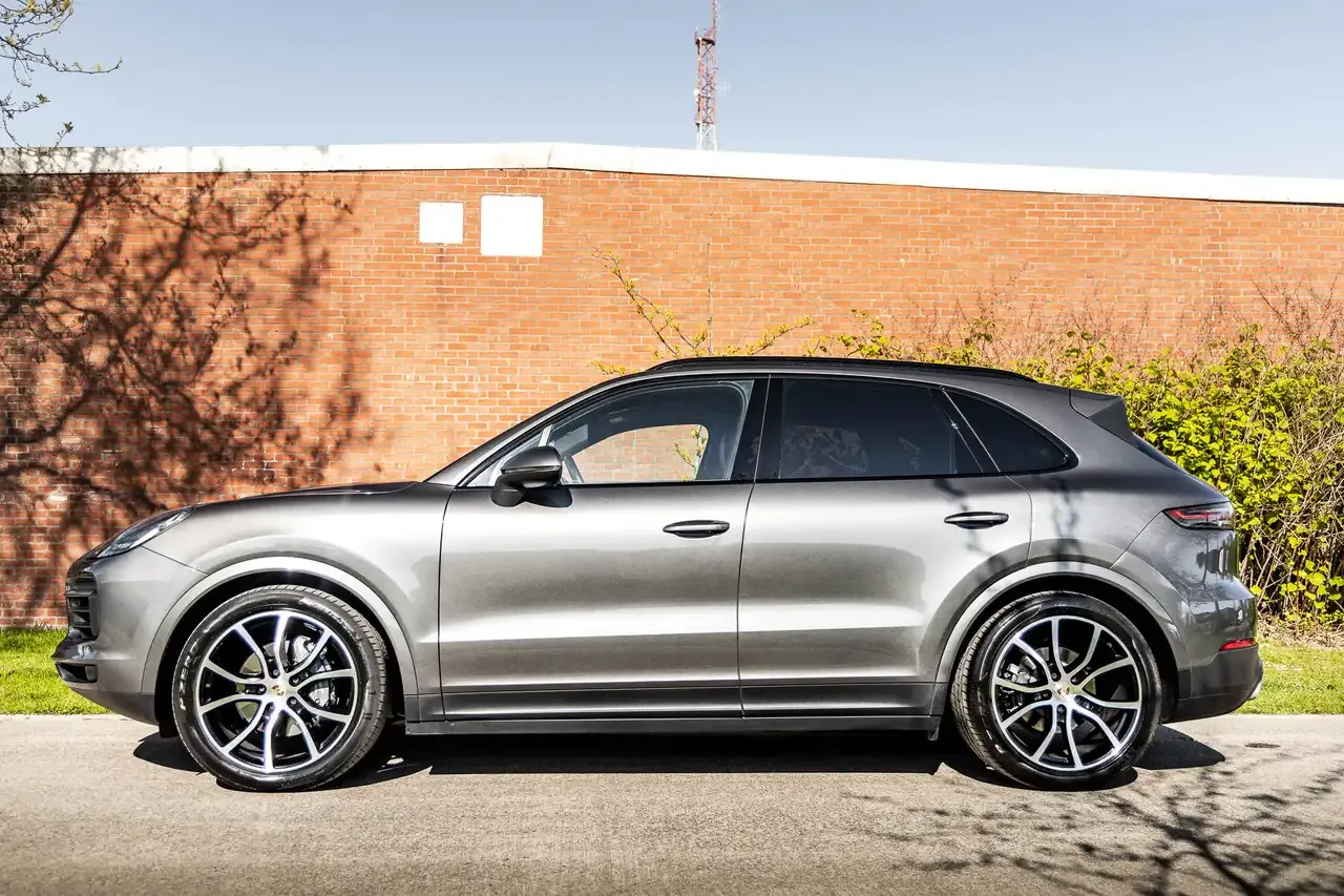 Porsche Cayenne - 11