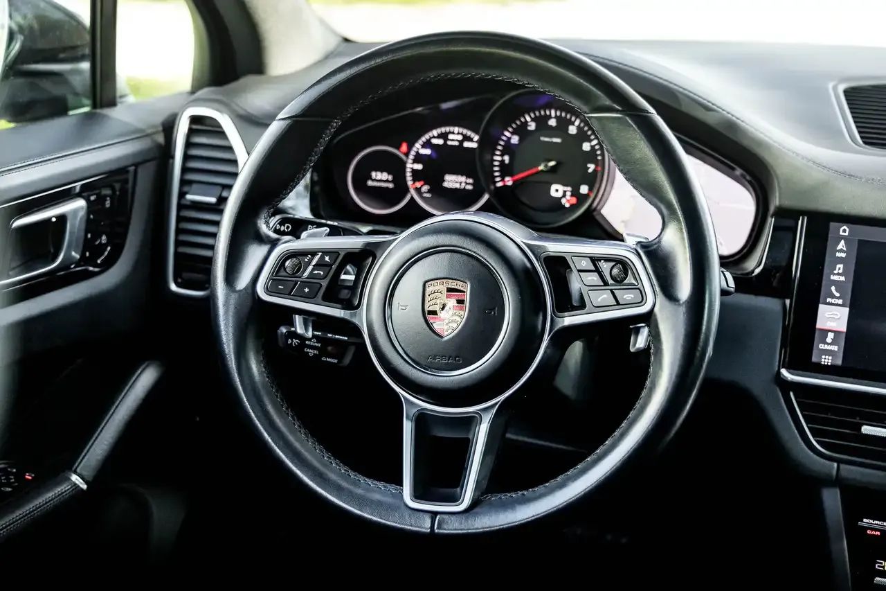 Porsche Cayenne - 19