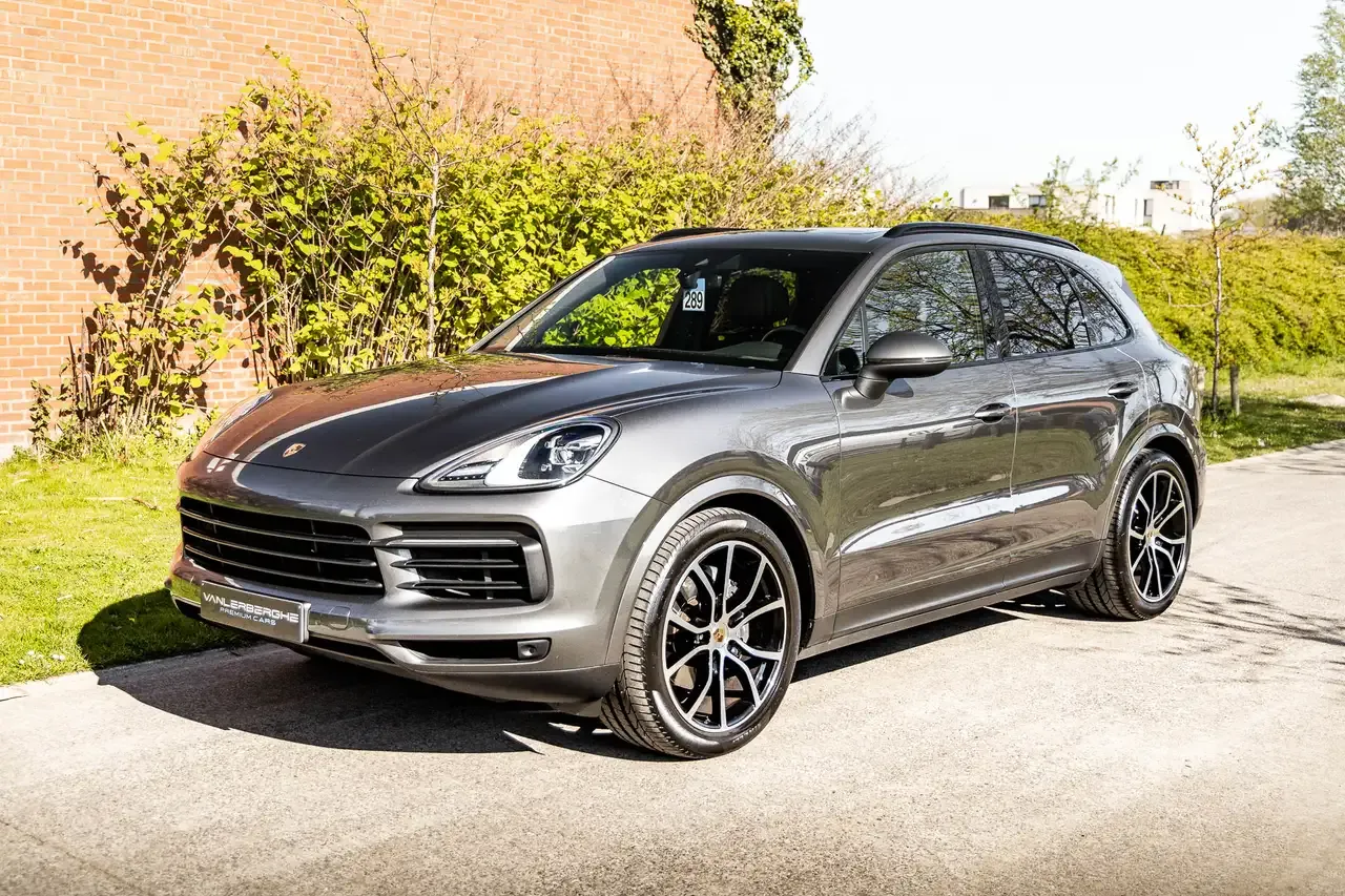 Porsche Cayenne - 10
